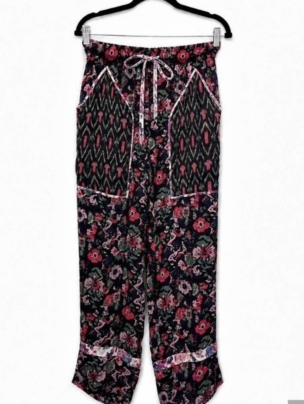 Isabel Marant Wide-Leg Pajama Pants Floral Wide-Leg Pants in Black & Pink Size